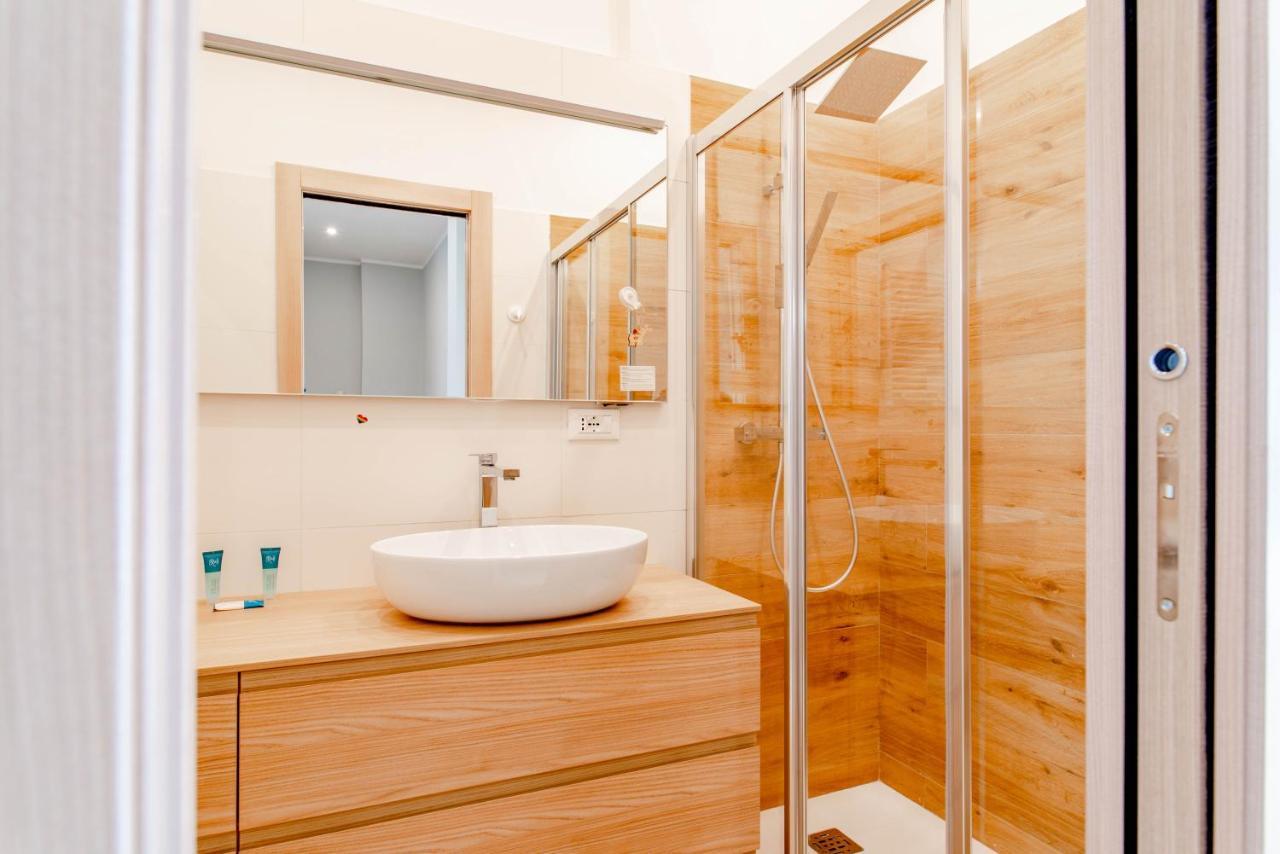 Apartment White - Metro Massaua Turin