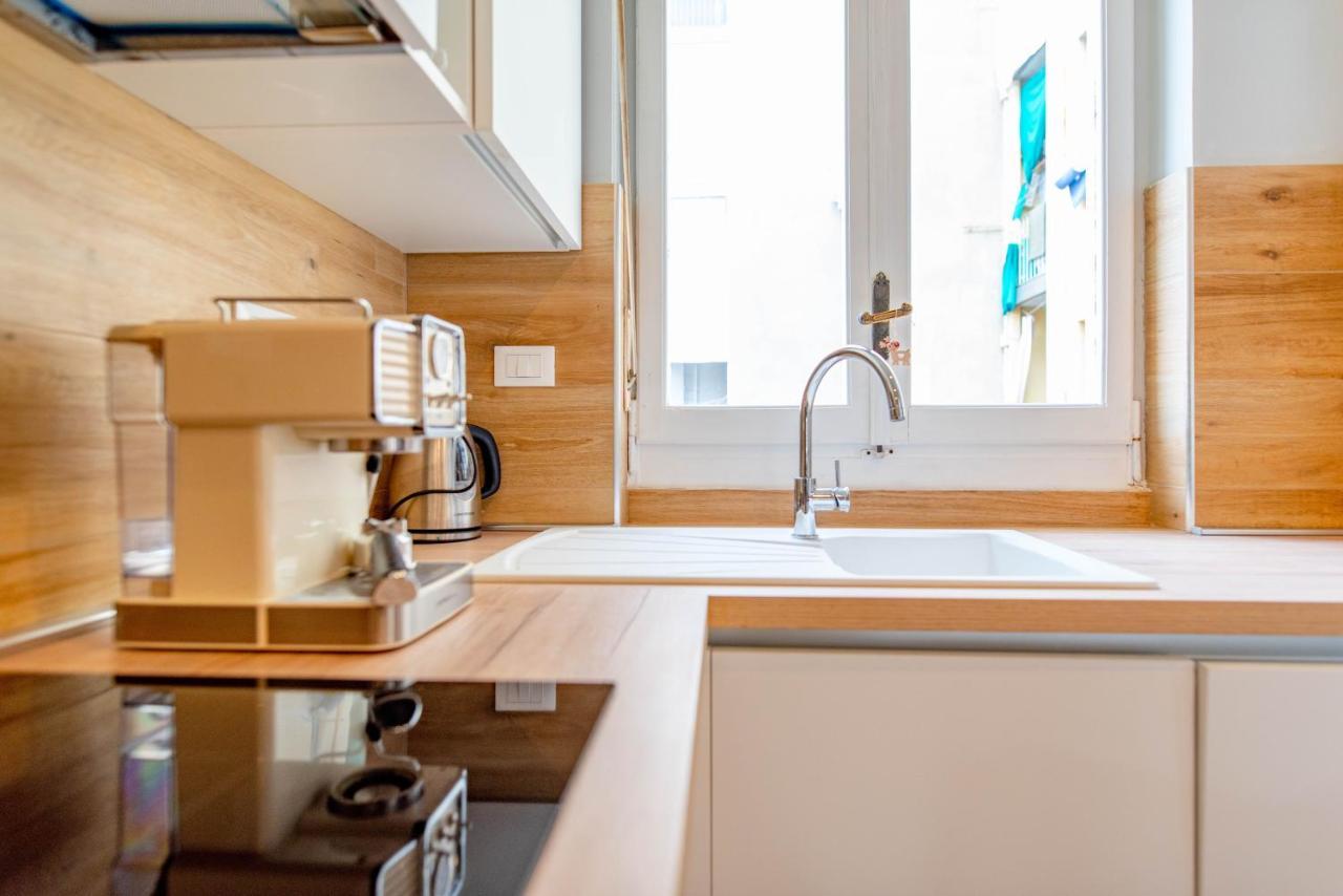 Apartment White - Metro Massaua Turin