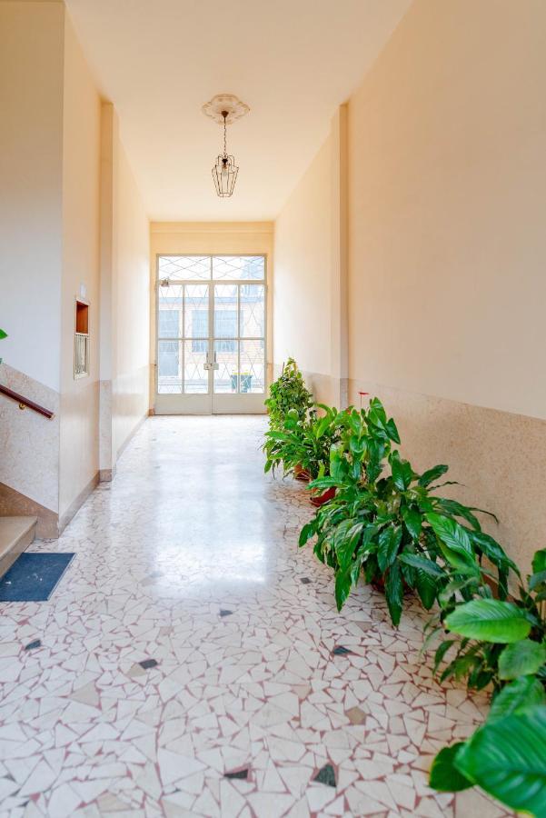 White - Metro Massaua Apartment Turin